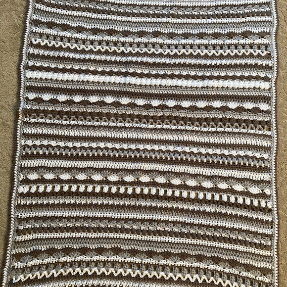 Lapghan / Baby blanket - Mocha, White, Gray - NEW - Picture 6 of 6